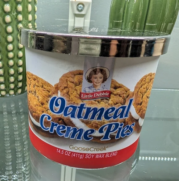 Goose Creek Little Debbie Oatmeal Creme Pies 3-wick Candle - Picture 1 of 3